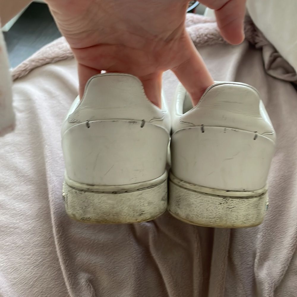 LOUIS VUITTON | Front Row Leather Sneakers - Picture 9 of 16